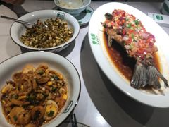 -费大厨辣椒炒肉(黄兴中心广场店)