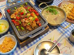-益百岁牛尾汤(香山路店)