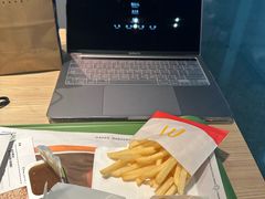-麦当劳(轻轨曹杨路店)