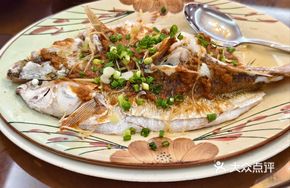 Steamed Chinese Mackerel with Salted Mud Shrimp