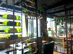 -临界音乐酒馆·小龙虾·江湖菜(华熙LIVE·鱼洞店)