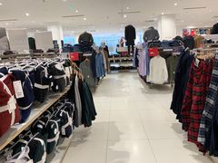 -优衣库(郑州丹尼斯大卫城店)