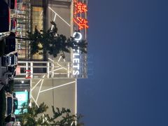 -燕莎奥特莱斯购物中心