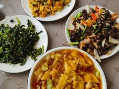 -荷塘月色鱼馆总店(于桥水库劈柴大院店)