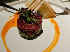 牛肉塔塔配牛油果黑橄榄酱-Solo(衡山路店)