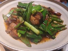 -廖师傅大蒜炒腊肉(袁家岭店)