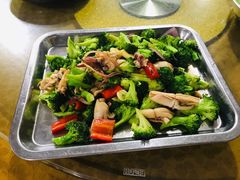 荷芹炒土鱿-阿鸟农庄(石壁店)