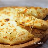 新品来啦，在比格比萨自助实现芝士瀑布配炸鸡🍗