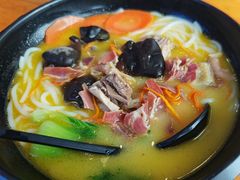 -桥香园过桥米线(国贸店)