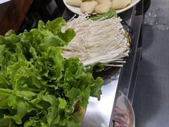 -明何记涮牛肚(品牌首店隋唐植物园南门古城路店)