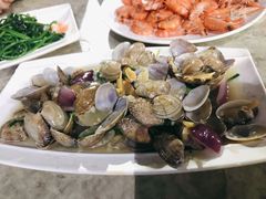 葱姜炒花甲-四川小胡子海鲜(丁村万人海鲜广场店)