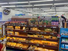 -全家便利店(莲花池东路店)