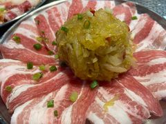 酸菜五花肉-马路牙子烧烤音乐酒馆(望京店)