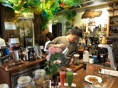 -六月花园咖啡馆(中关村东路店)