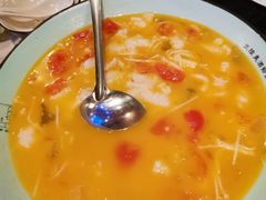 -临界音乐酒馆·小龙虾·江湖菜(华熙LIVE·鱼洞店)