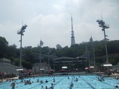 -越秀山游泳场