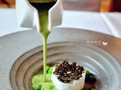 豌豆薄荷汤配北欧银鳕鱼慕斯及鱼子酱-Acqua海蓝意大利餐厅