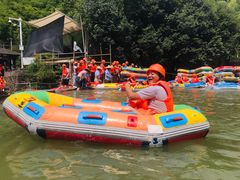 -安吉龙王山峡谷漂流