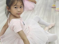 -小荧星艺校(浦东中环分校)