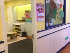 -小马快跑儿童托育中心(华润万家店)