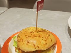 -必胜客(枫蓝国际购物中心店)