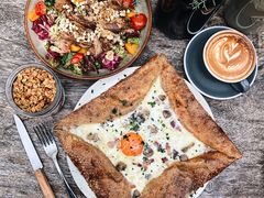 鸡蛋蘑菇熏肉荞麦可丽饼-RAC BAR(安福路店)