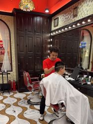 -东方先生国潮男士理发馆