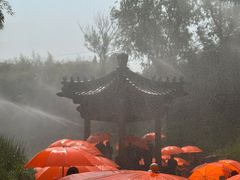 -雪山彩虹谷景区