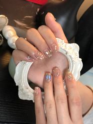 -芊屿芊浔美甲