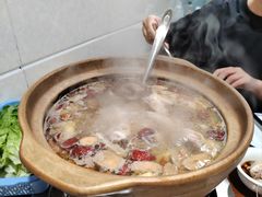 -威邵鸡煲(西华路总店)