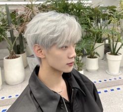 -川和潮人