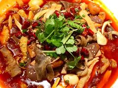 -川流不息·地道川菜·小龙虾(松东路店)