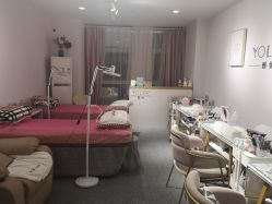 -Yolee雅妮容颜定制美睫·美甲