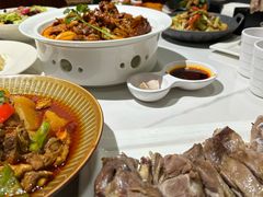 -贯贯吉·清真餐厅(浙江中路店)