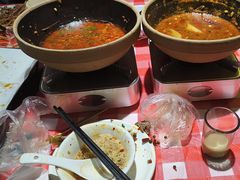 -罗霸蛮老岳阳大排档·鲜货烧烤·土吊子煨砂锅烧菜