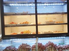 -哈尔滨小酒馆·鲜肉现穿自助烧烤(康新花园店)