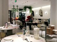 大堂-必胜客(悦荟店)