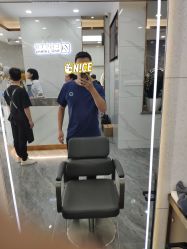 点击看大图 -七分屋LA·烫发·染发·剪发