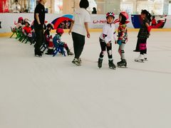 -全明星滑冰俱乐部(万象城店)