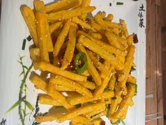 干煸土豆丝-美膳居川菜馆油焖大虾烧烤(卓刀泉店)