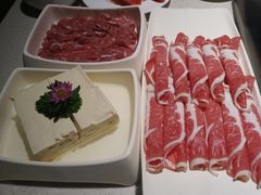 -海底捞火锅鲜切牛肉主题店(长寿路店)