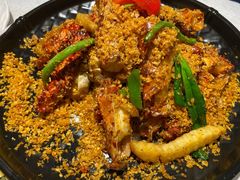 避风塘炒石岩蟹-79号渔船海鲜饭店(宝安店)