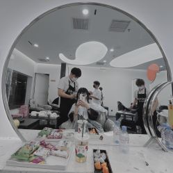 -AYO SALON