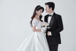 -二十一世纪婚纱摄影(省府前街店)