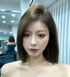 -IU潮牌·SALON
