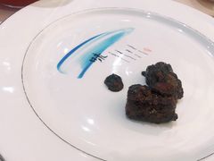 黑松露雪花牛肉粒-勺园中餐厅