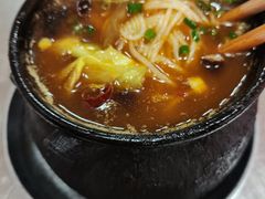 -李记特色罐罐米线(重庆中环大厦店)