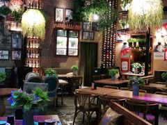 大堂-临界音乐酒馆·小龙虾·江湖菜(华熙LIVE·鱼洞店)