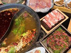 -鹿鸣山草本茶香火锅(园西路店)