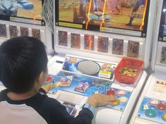 -反斗乐园π·电玩·高空拓展·蹦床(龙华天虹店)